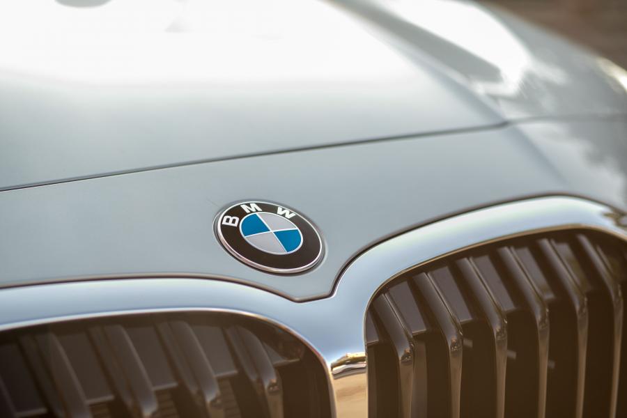 Логотип BMW 118i Sportline (F40) 2019 года  (MX) (фото 2 из 31)